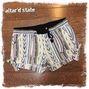 Altar'd State Fun Shorts NWOT 😎